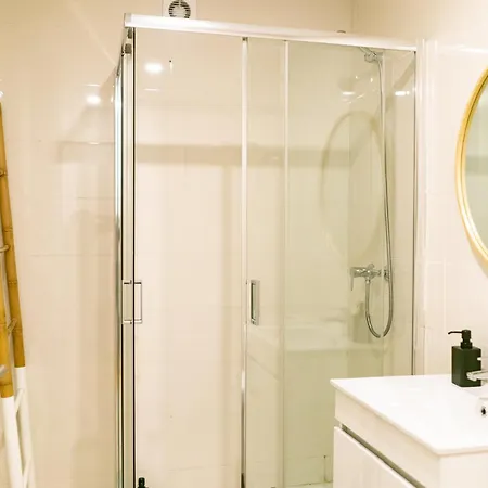 Апартаменты Magnificent Cais De Gaia By Unique Hosts